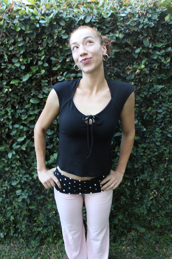 RIBBON KISS TOP
